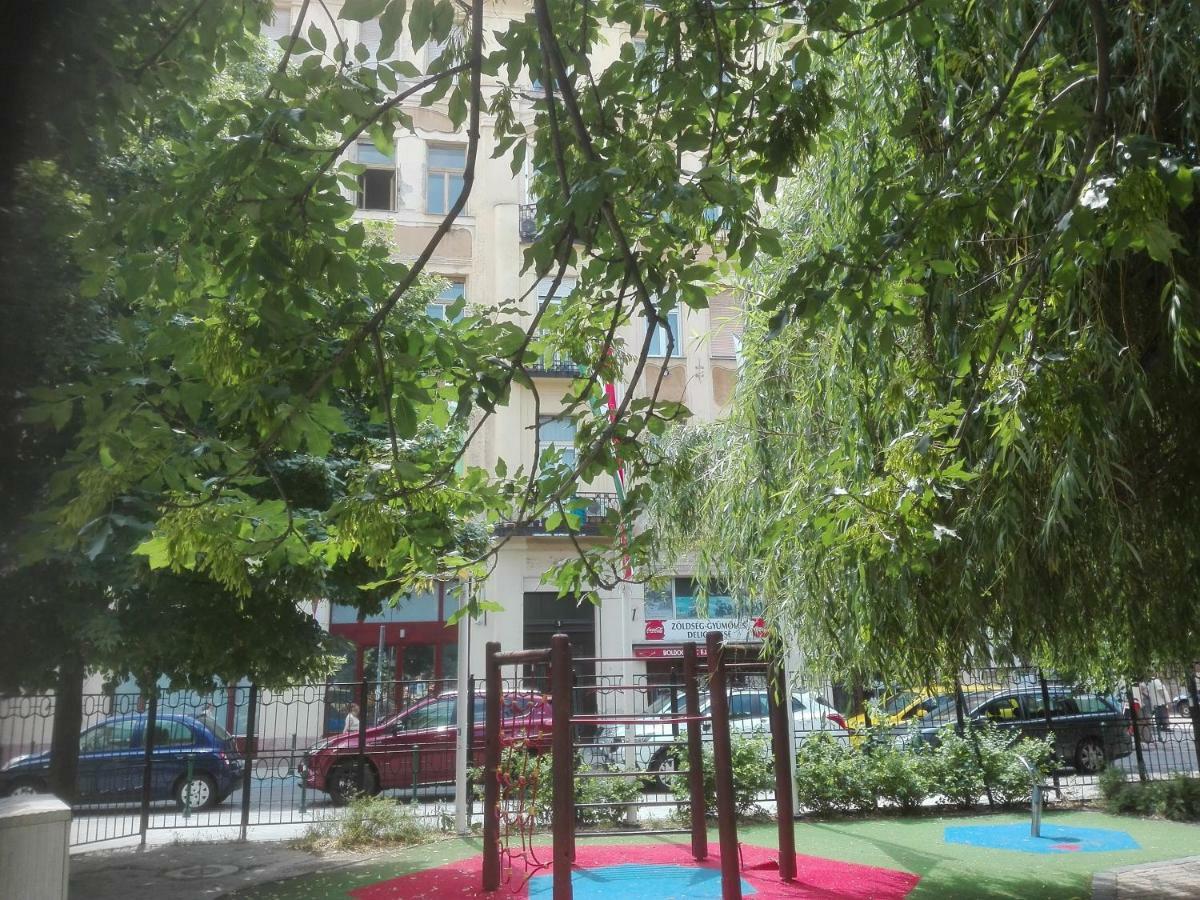 A Quiet Place In The Heart Of The City Boedapest Buitenkant foto